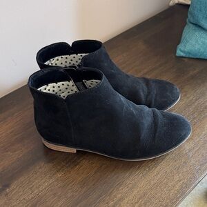 Cat & Jack Black Suede Ankle Boots
